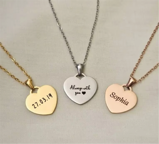 Collar con corazón personalizado