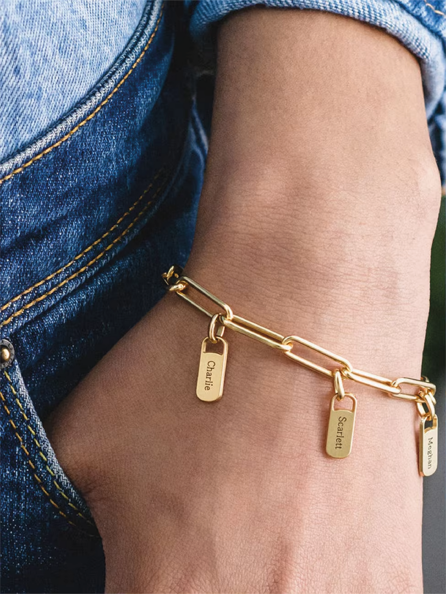 Pulsera de eslabones con dijes